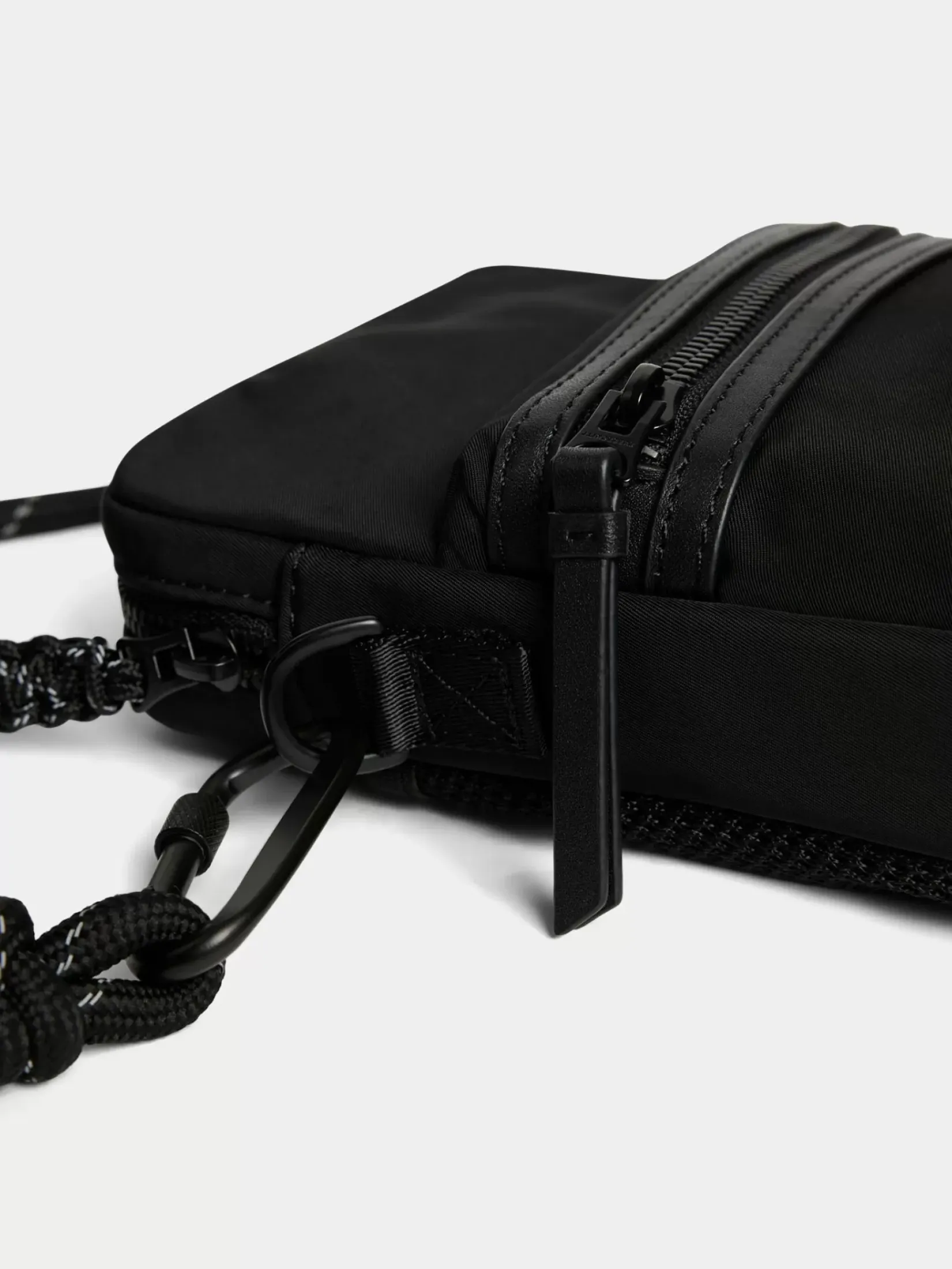 Vesker|J.Lindeberg Vesker Small Crossbody Bag